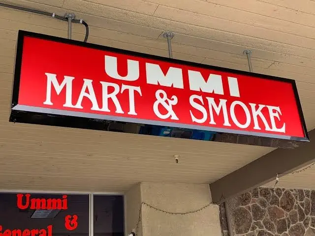 Ummi Mart & Smoke